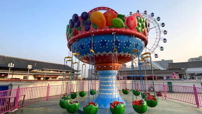 Como usar os brinquedos do SINORIDES para criar um parque de diversões exclusivo no terraço?
